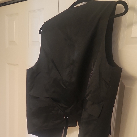 Men's Charcoal Vest by - Picture 3 of 3